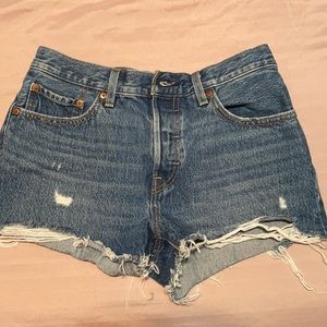 Levi’s 501 Original - distressed denim shorts